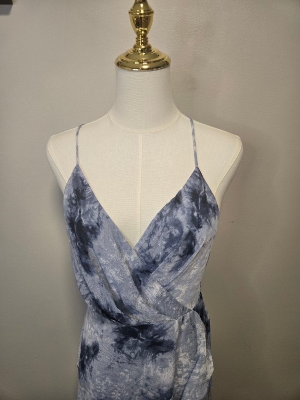 ASTR the Label Light Blue Tie-Dye Midi Slip Dress Medium 🌞 - Picture 5 of 6